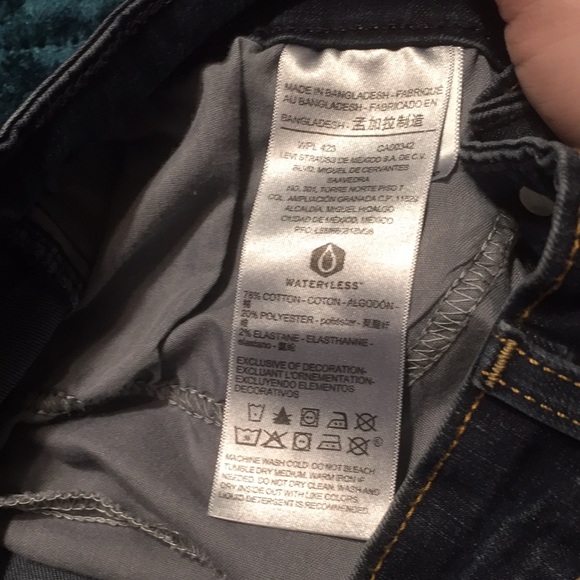 Levi’s Mid rise boyfriend jeans - Picture 10 of 12